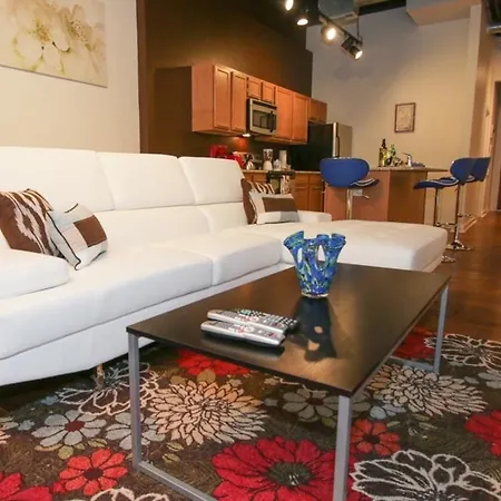 Renaissance Properties - 15 & Chestnut Hotel
